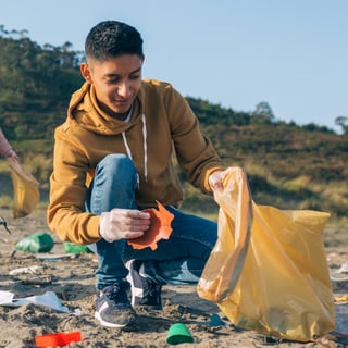 Beach-trash-collection-iStock